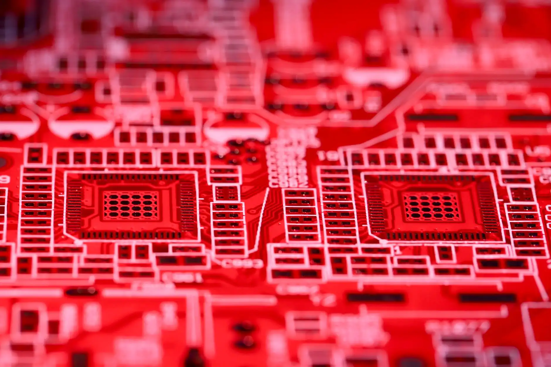 重庆办公族肩颈疲劳缓解指南:精油推背与经络养生方案解析